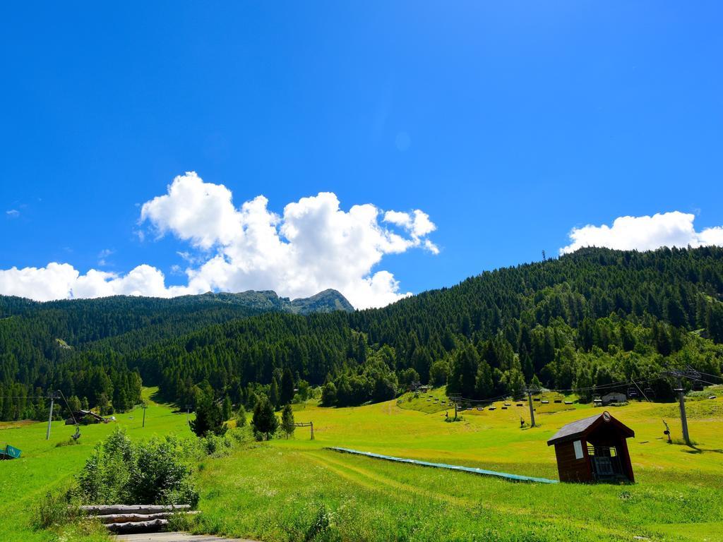 Hotel Ginepro Aprica Exterior photo