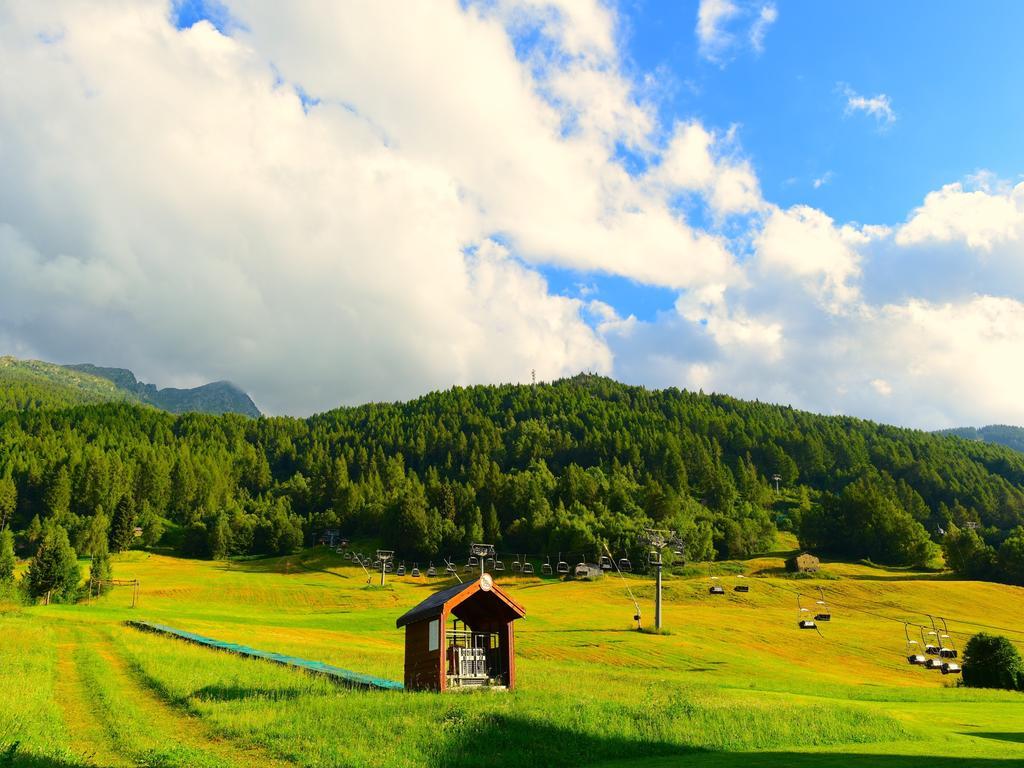 Hotel Ginepro Aprica Exterior photo