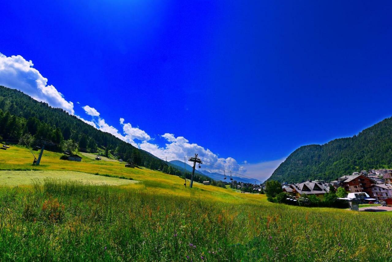 Hotel Ginepro Aprica Exterior photo